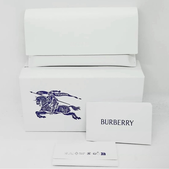 Unisex Burberry sunglasses - Picture 8 of 10